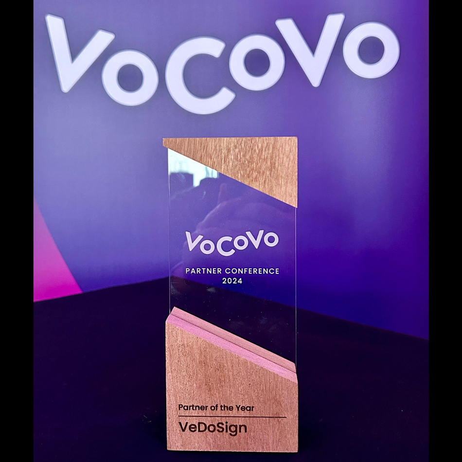 Award-Partner-of-the-year-2023-VoCoVo-prize-VeDoSign-original